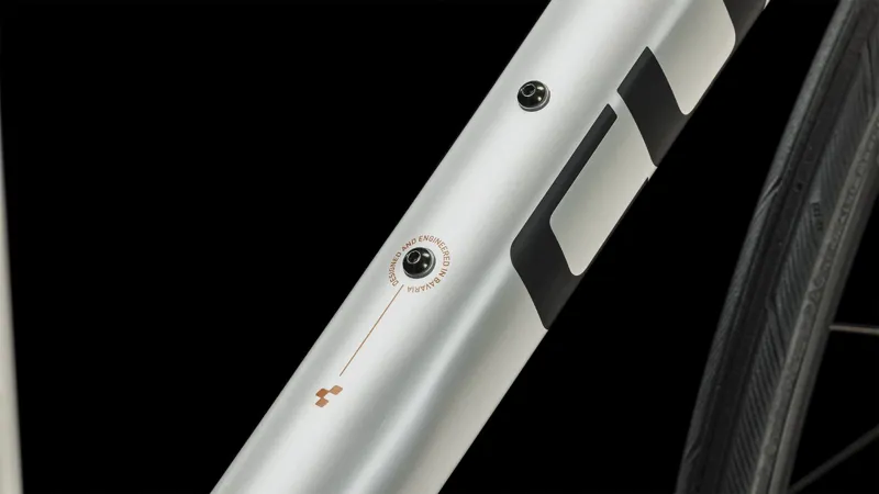 Cube Attain Pro Road Race Bike in Silver/Orange-1